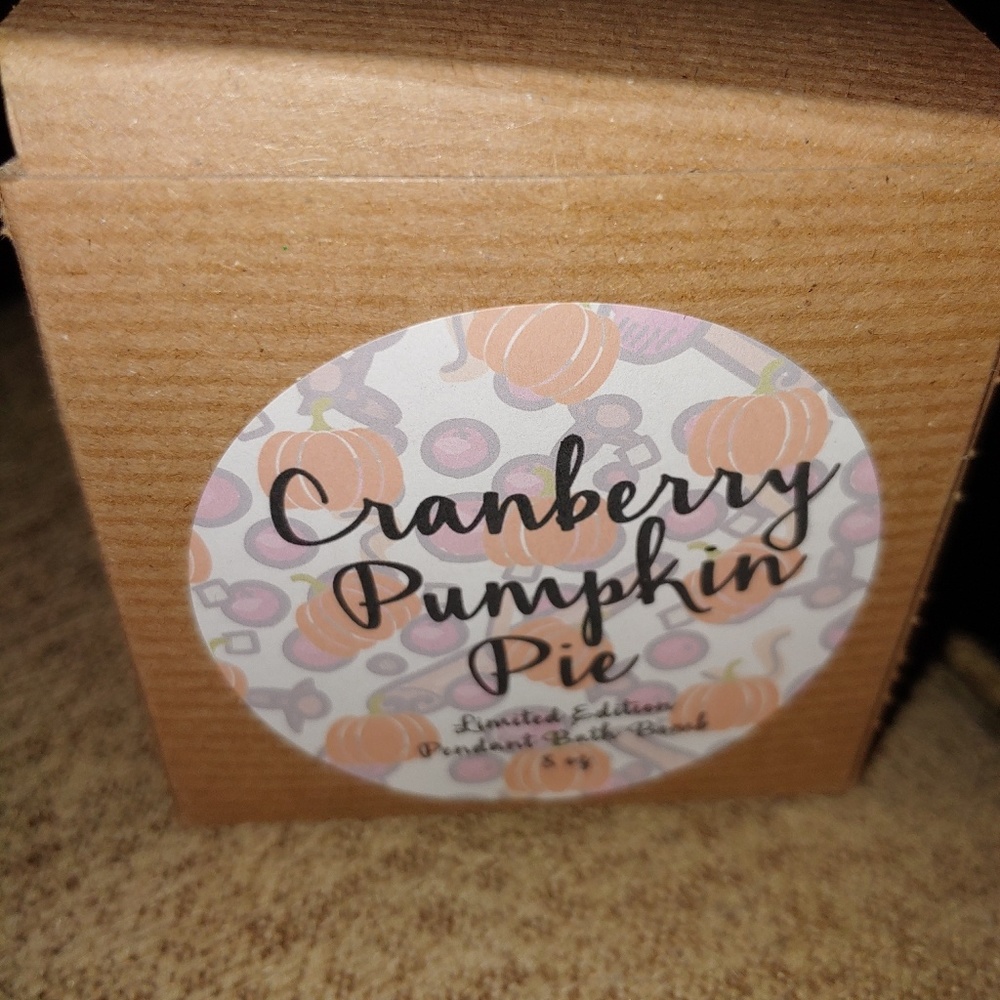 Bath bomb